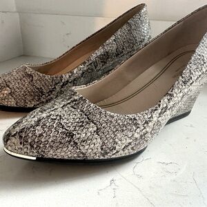 Cole Haan Grand Ambition‎ Wedges sz 6